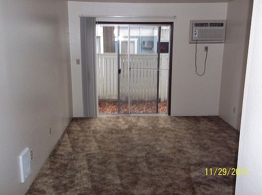 2nd image of 800 Ellendale Dr APT 53