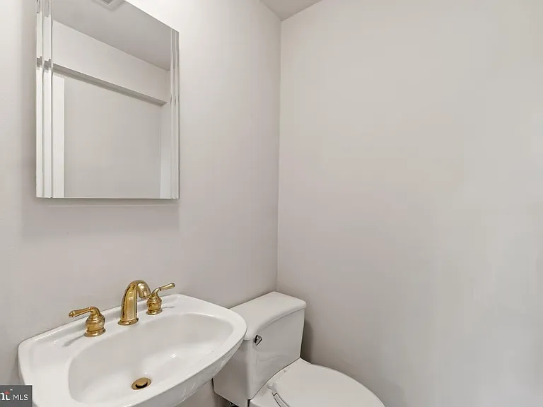 11817 Becket St — Photo 18