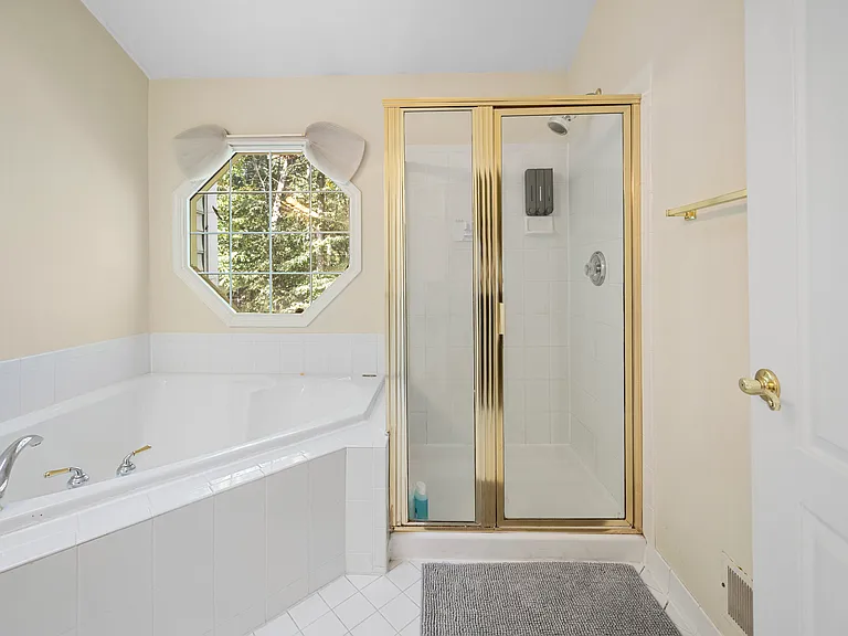 1027 Grand Oak Way — Photo 14