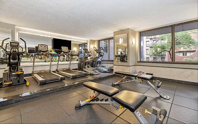 Rented by REAL New York | media 6