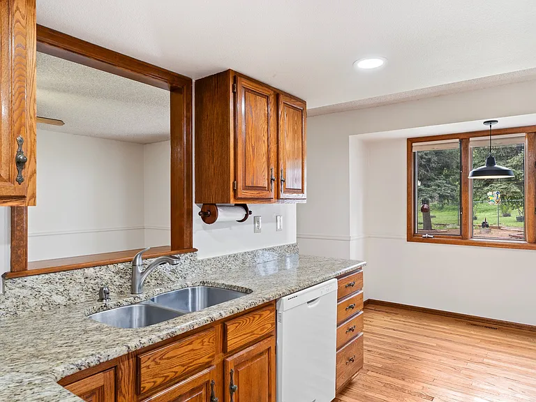 405 Union Pl — Photo 14