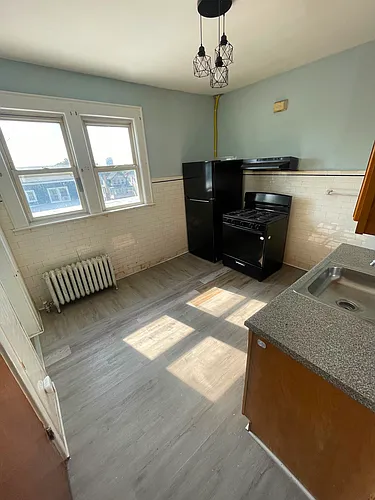 78 Schuyler Ave #3C Photo 1