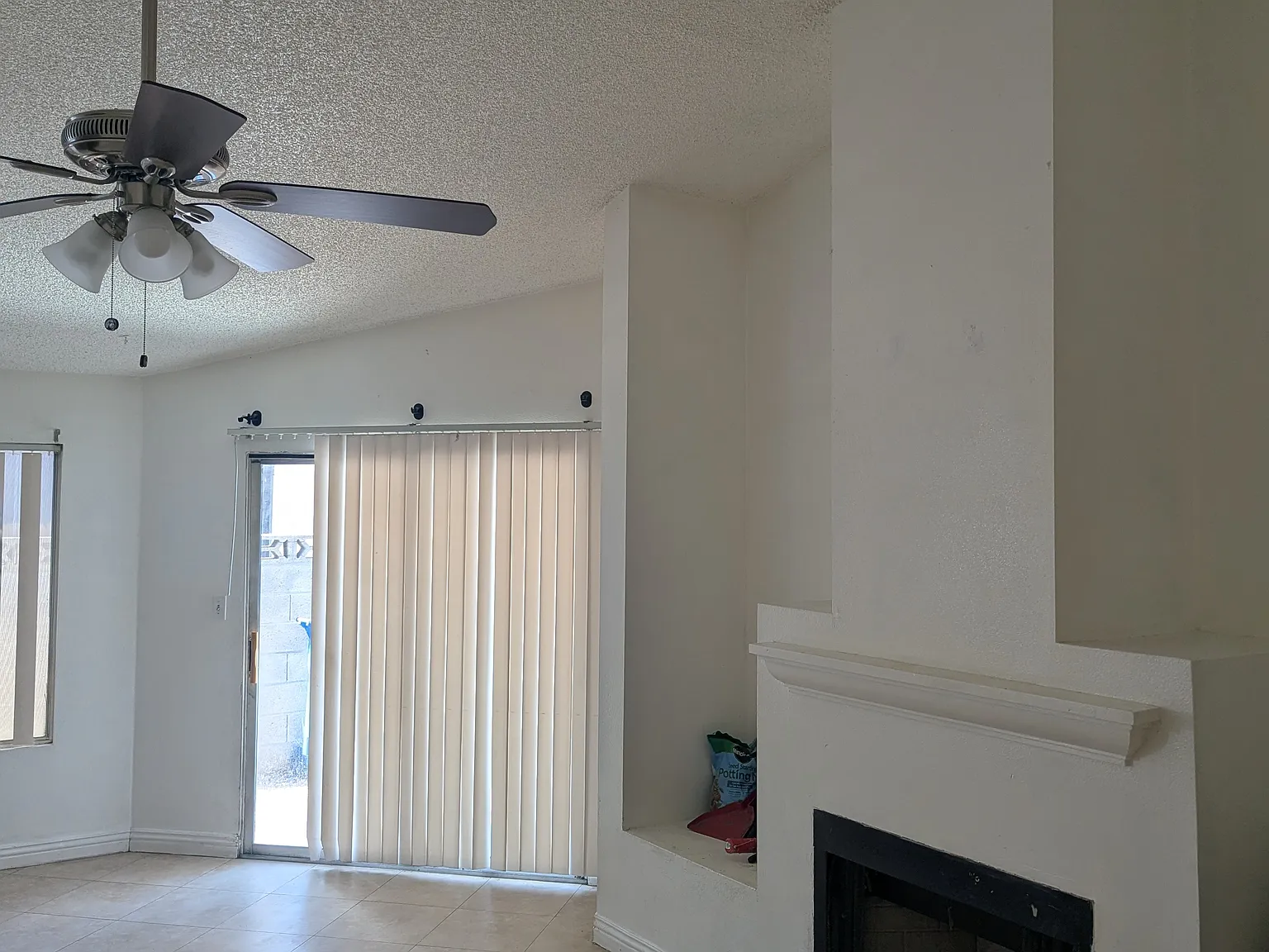 3 bed, 1243 sqft, $1,900 — Photo 3