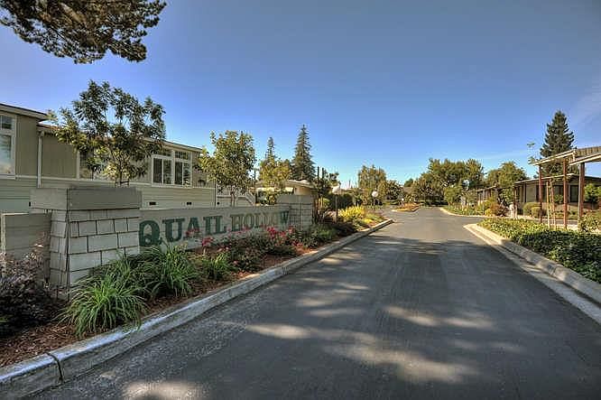 1st image of 115 Quail Hollow Dr