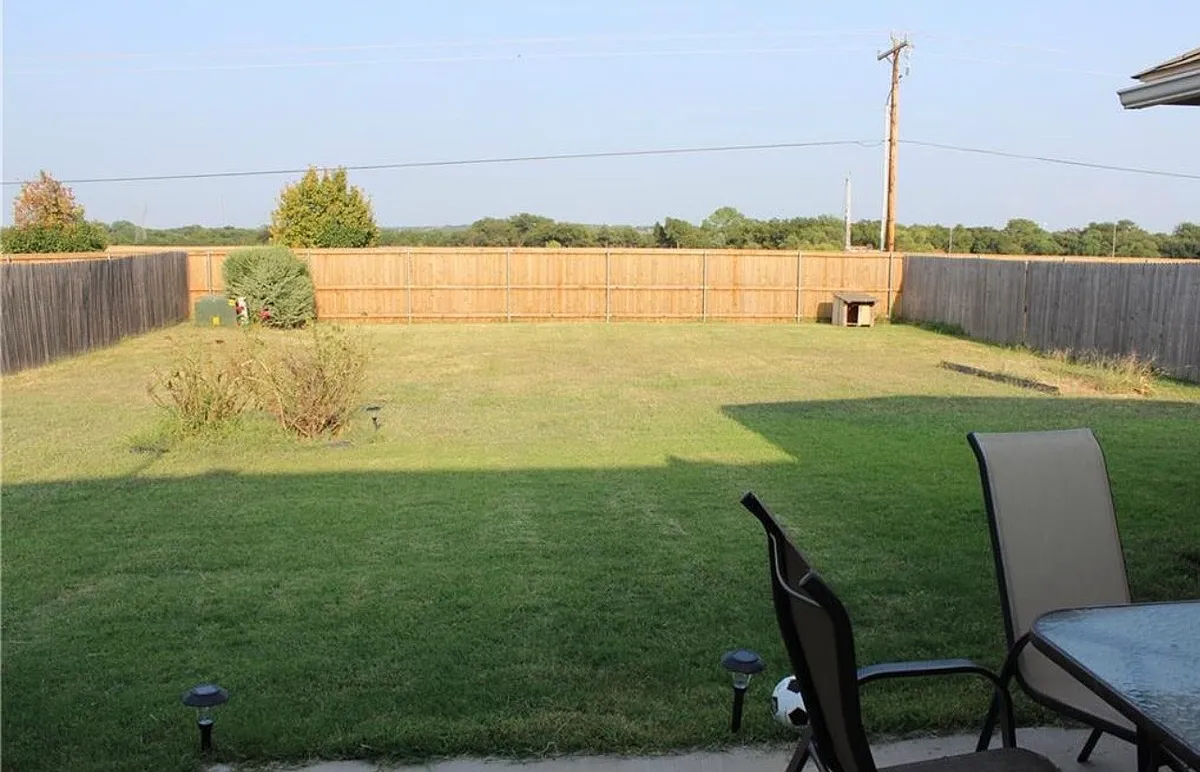 Building Photo - 21206 River Lark Ln