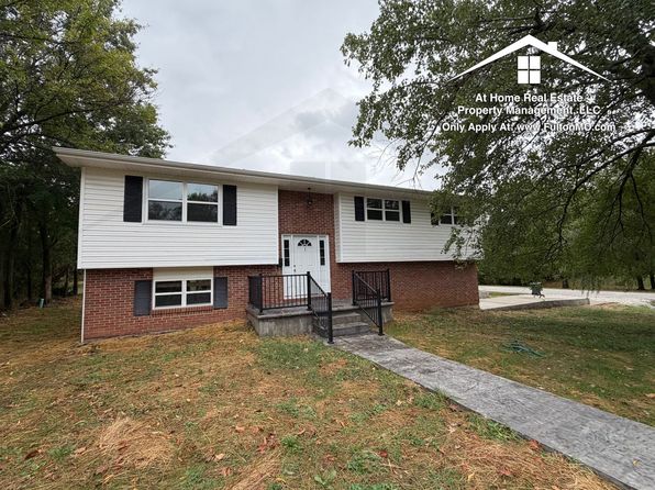 1 Locust Ln