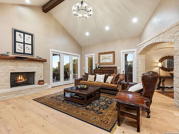 5th image of 639 Menger Springs