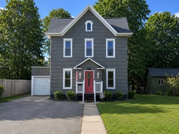 435 W Miller St, Newark, NY 14513