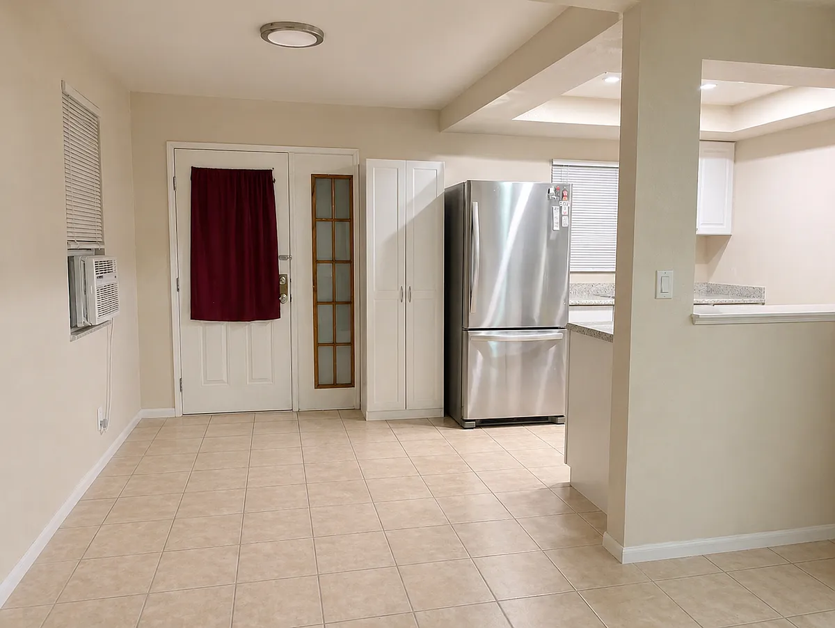 Building Photo - 73655 Santa Rosa Way #7