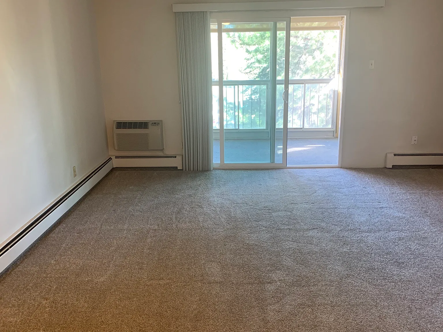 2 bed, 1200 sqft, $1,575 — Photo 3