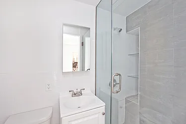 Rented by R New York