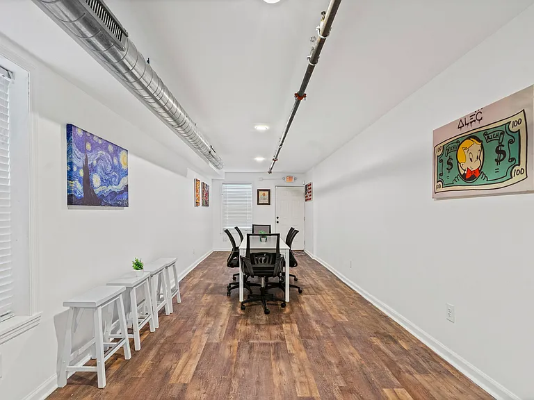 402 Broadway #1 — Photo 9