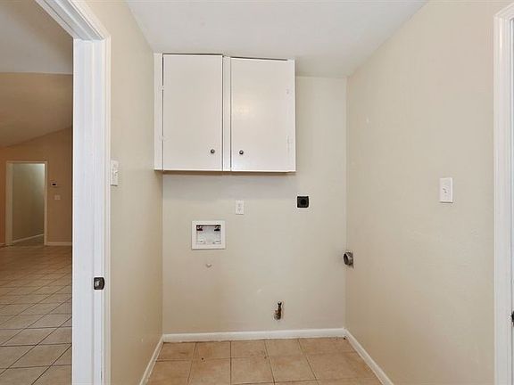 4th image of 11614 Hornbrook Dr