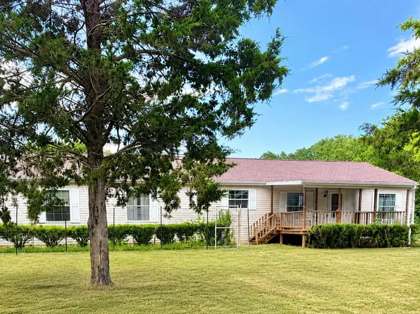 880 County Road 322, Koshkonong, MO 65692