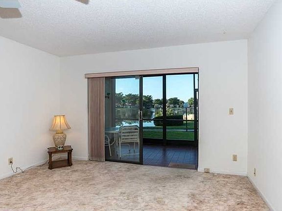 3rd image of 2 Briarwood Cir APT 108