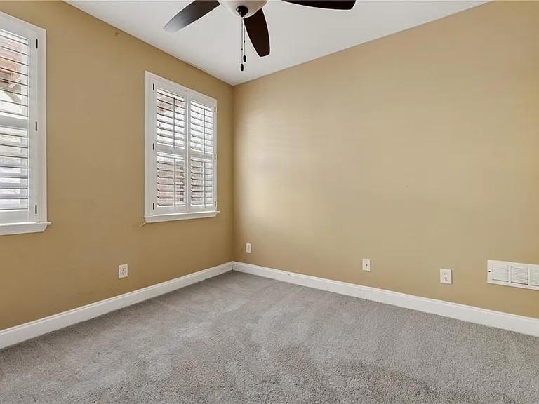 6153 Indian Wood Cir SE — Photo 4