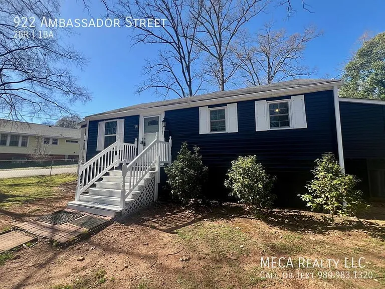 922 Ambassador St — Photo 1