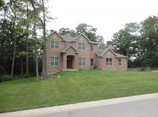 9621 Thousand Oaks Cir, Spring Grove, IL 60081