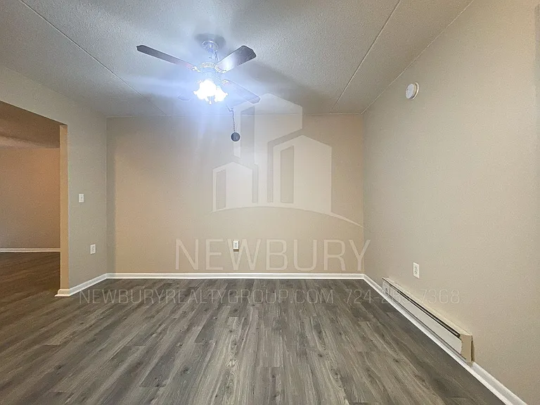 530 N Main Street - The Townhouse. — Photo 34