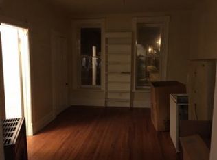 1015 W Wellington Ave APT 2, Chicago, IL 60657
