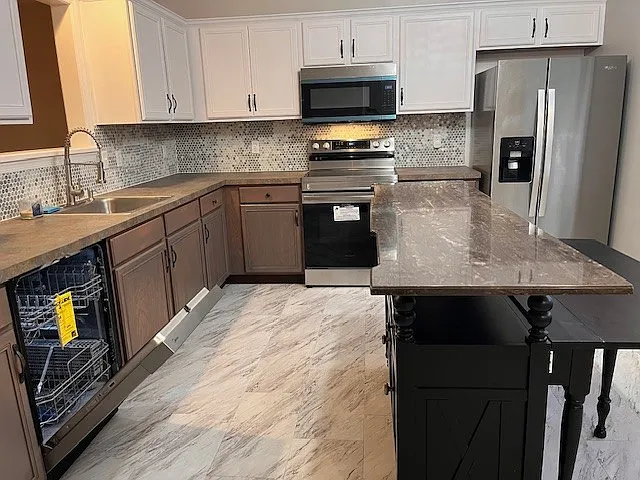 305 S Oak St — Photo 14