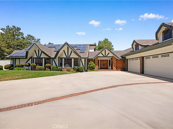 2360 Oakleaf Canyon Rd, Walnut, CA 91789