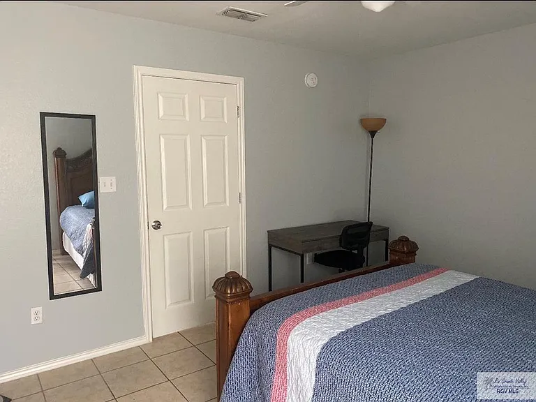 6831 Tallowood Cir — Photo 8