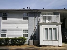 1212 Utoy Springs Rd SW