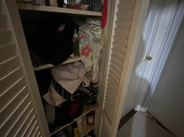 1808 East 92nd Street image 15 of 20