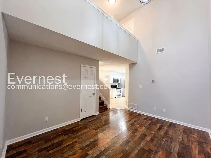 7266 Illinois Central Ave — Photo 8