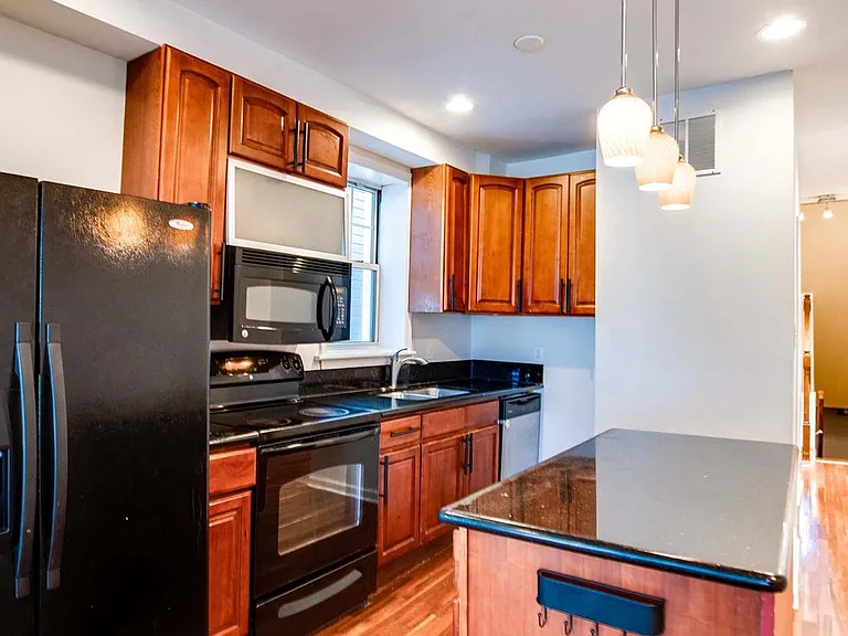2905 W Girard Ave #2 — Photo 7