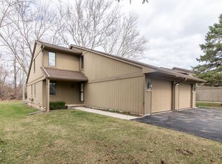527 Park Pl, Saline, MI