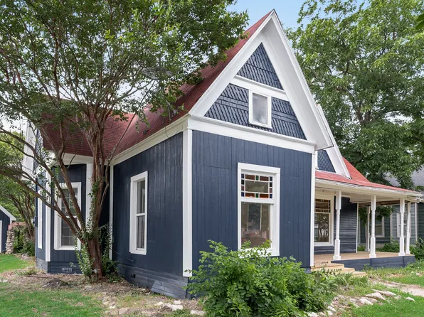 309 Poplar St, Italy, TX 76651