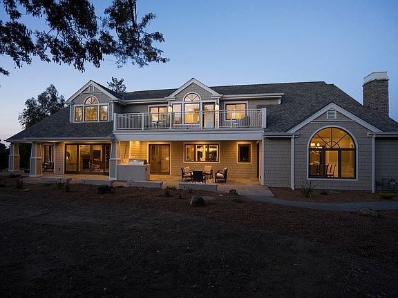 5th image of 1090 Lakeview Way