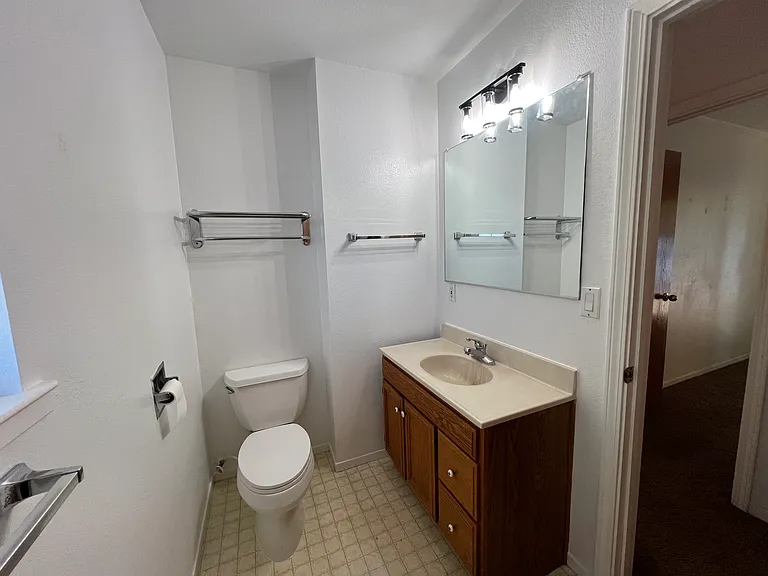 27540 Poppy Dr — Photo 10
