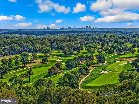 4th image of 401 Walker Rd