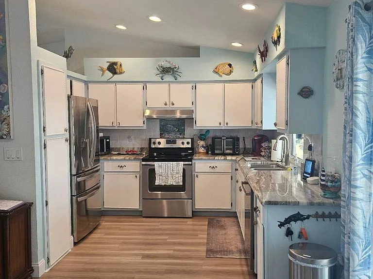 18810 Ashcroft Cir — Photo 10