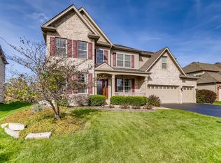 2487 Bauer Rd, North Aurora, IL 60542