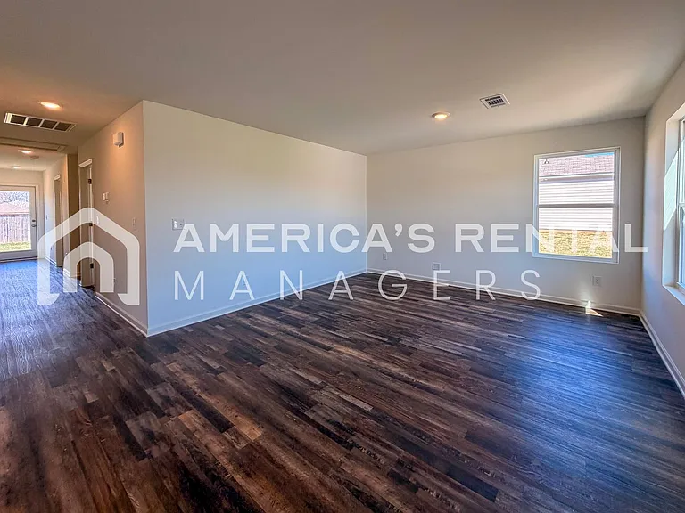 14349 Buttercup Way — Photo 8