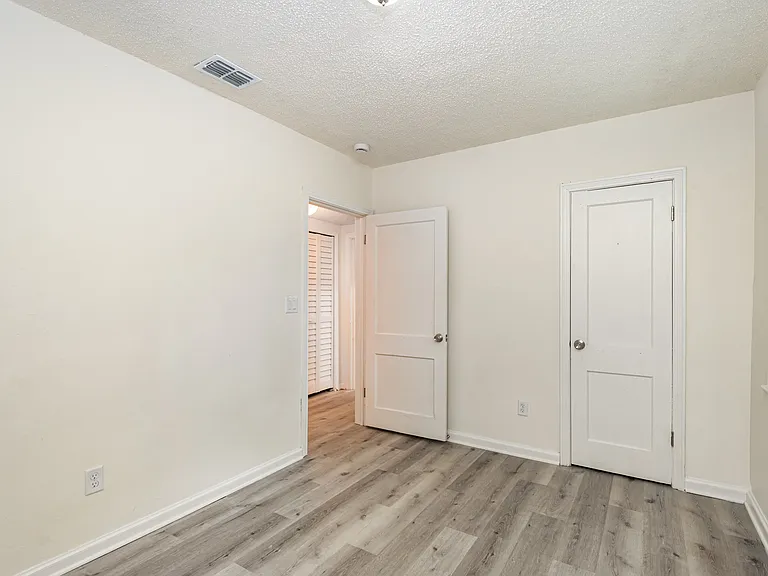 3526 Poinsetta St — Photo 10