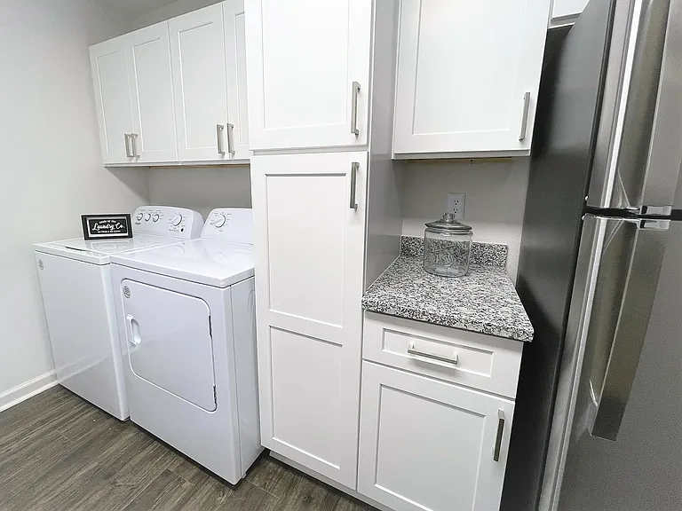 Bayou Oaks Apartments — Photo 18