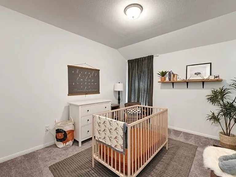 1404 Goldilocks Ln — Photo 23