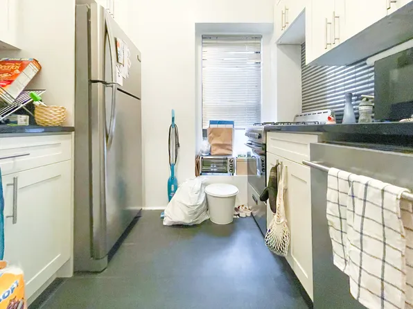 200 East 26th Street image 1 of 6