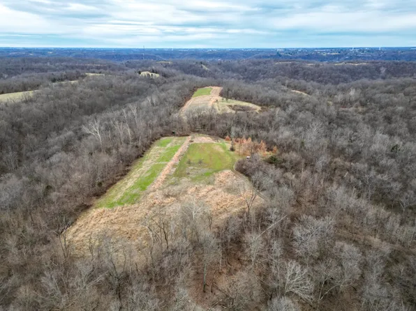 9096 State Route 41, Aberdeen, OH 45101