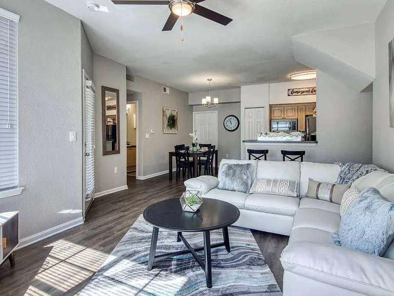 Rivertree Apartments — Photo 13