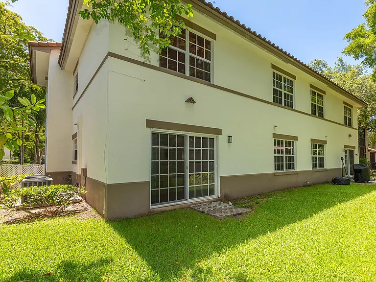 3525 NW 114th Ln — Photo 27