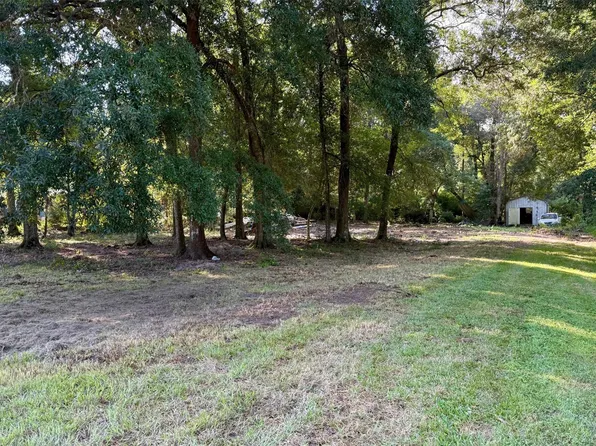 318 County Road 4704, Dayton, TX 77535