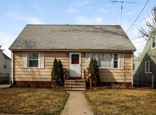 307 Alpine St, Bridgeport, CT 06610