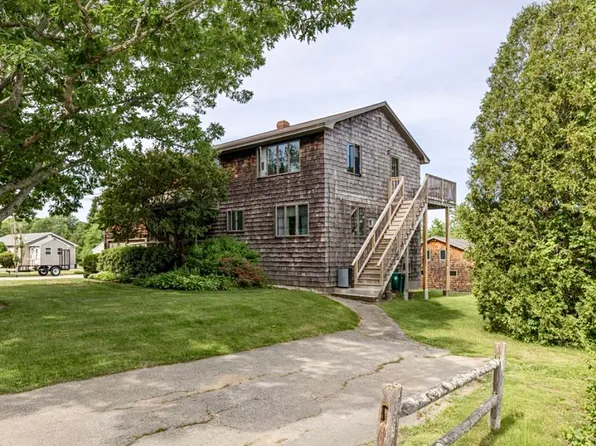 5 Edwards Ave #A, Biddeford, ME 04005