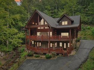 641 Pinnacle Vista Rd, Gatlinburg, TN 37738